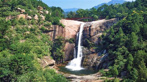 Taishan Mountain waterfall in E China makes a splash - CGTN