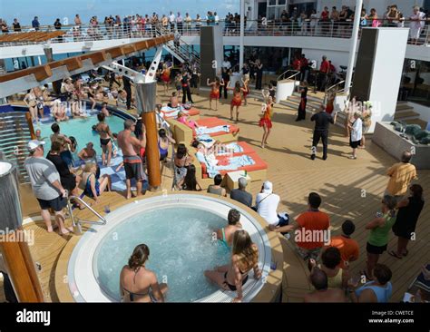 Cruise Ship Party - Cruise Gallery