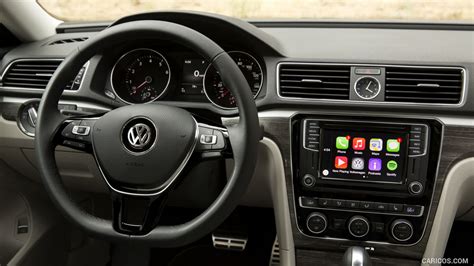 2016 Volkswagen Passat (US-Spec) - Interior, Cockpit | Caricos