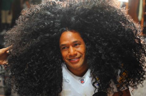 Troy Story: NFL Star About His Long Hair – and Frizz! - Beautygeeks