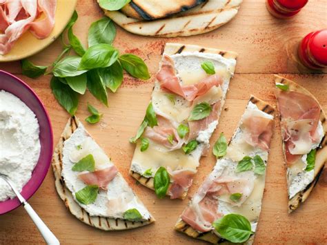 Italian Flatbread (Piadina) with Fontina and Prosciutto Recipe | Giada De Laurentiis | Food Network