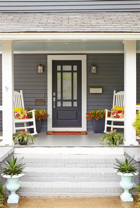 These 13 Small Front Porch Ideas Will Make This Your Favorite Room