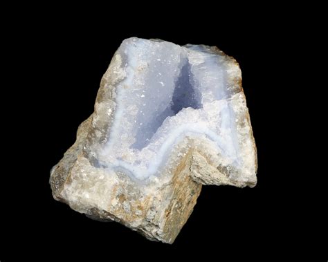 CHALCEDONY 3" X 2" - Celestial Earth Minerals