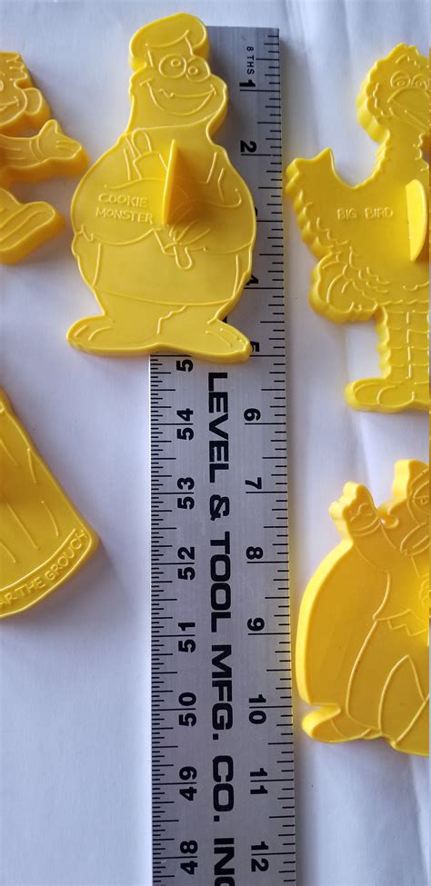 Sesame Street Cookie Cutters set of 5 / 5 inch cookie Cutters / Big bird