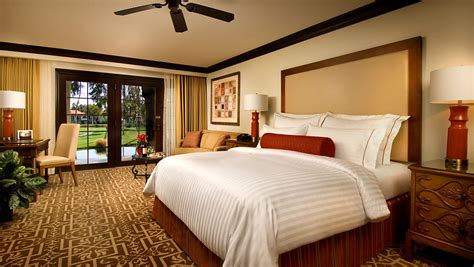 Luxury Resort in Palm Springs Guest Rooms & Suites | Omni Hotel