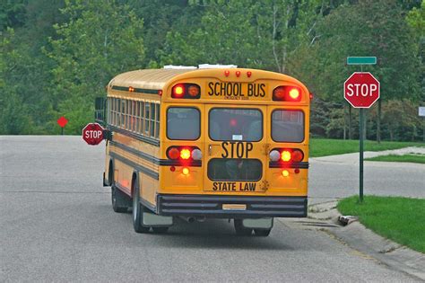 Ontario Bill Seeks School Bus Amber Light Uniformity Across North America - School ...