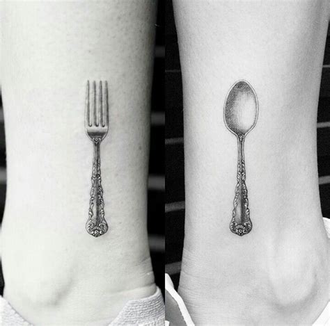 I actually love this fork and spoon tat | Tatoo | Tatuajes de moños, Tatuajes de parejas y ...