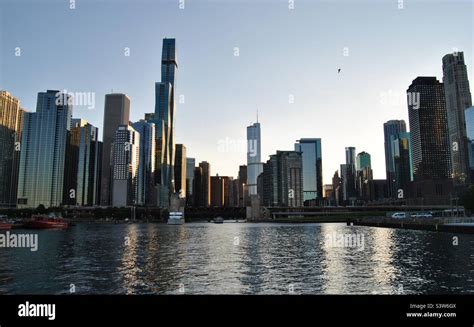 Chicago Skyline sunset Stock Photo - Alamy