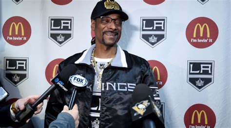 Snoop Dogg does commentary for L.A. Kings game; Video - Sports Illustrated