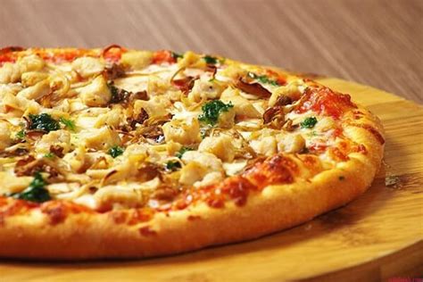 Tổng hợp 12 cách làm bánh pizza tại nhà đơn giản, ngon hấp dẫn