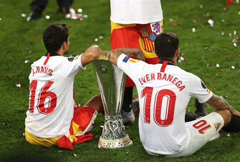 Jesus Navas dedicates Europa League trophy to Reyes and Puerta