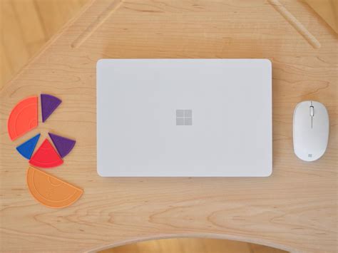 Windows 11 SE and the $249 Surface Laptop SE are made for school kids