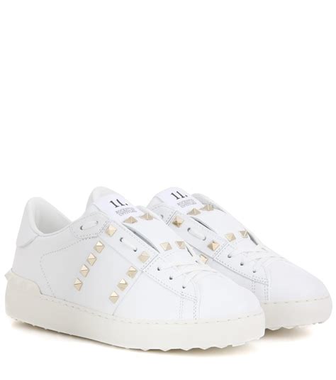 Valentino Rockstud Untitled Leather Sneakers in White,Gold (White) - Lyst