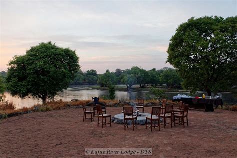 Kafue River Lodge | Kafue Nationalpark Sambia | SAFARI FRANK