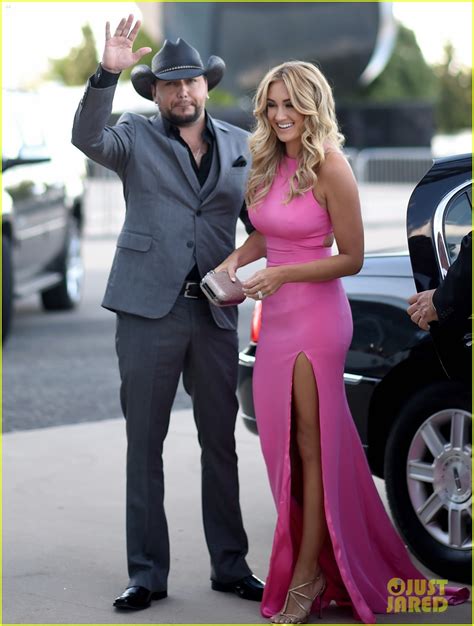 Jason Aldean Kisses Wife Brittany Kerr on the ACM Awards 2015 Red Carpet: Photo 3351072 | Jason ...