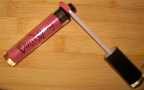 Rimmel London Vinyl Voluptuously Shiny Lip Gloss reviews in Lip Gloss ...