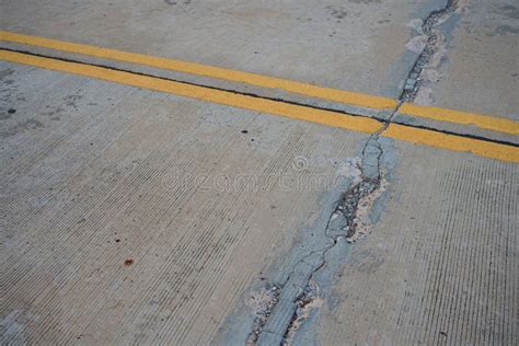 Concrete Road Cracks Waiting for Repairs Stock Image - Image of landmark, objects: 154074567