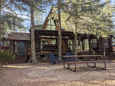 12 Best Airbnbs in Torrey, Utah (+ Cabins near Capitol Reef)