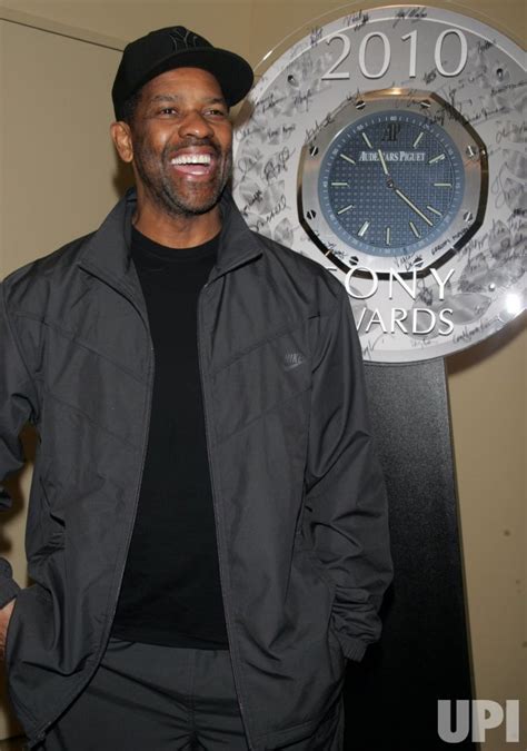 Photo: Denzel Washington arrives for the 2010 Tony Awards Meet the ...