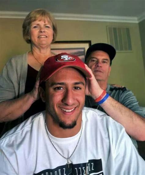 Kaepernick with parents. Amy Farrah Fowler, Sf 49ers, Colin Kaepernick ...