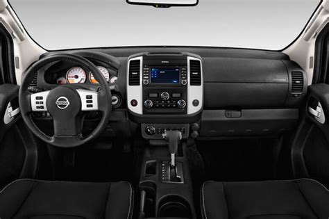 2019 Nissan Frontier: 72 Interior Photos | U.S. News & World Report