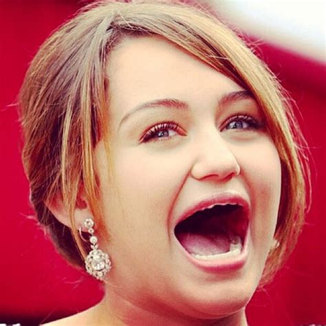 23 LOL Pictures Of Celebrities Without Teeth That Will Definitely Amuse You