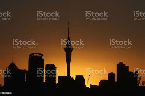 Auckland Skyline Sunset Silhouette Stock Photo - Download Image Now ...