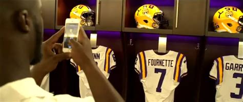 LSU Football Team See New Locker Room For First Time [Video]