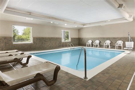 Holland Hotel Coupons for Holland, Michigan - FreeHotelCoupons.com