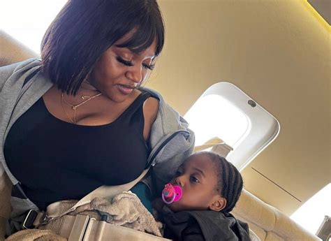 Davido flies Chioma and son to London for 02 concert - MyJoyOnline