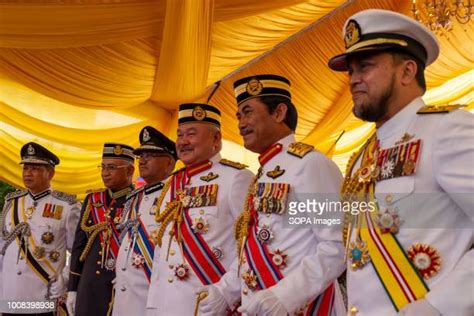 Malaysian Military Ranks Photos and Premium High Res Pictures - Getty ...