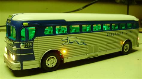 Custom 1:50 GM Silversides GREYHOUND bus diecast model with working lights - YouTube