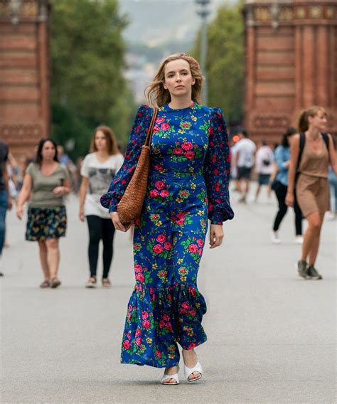 Villanelle Is A Carrie Bradshaw For Our Disillusioned Generation en 2020 | Moda estilo, Moda ...