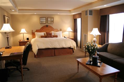 Ambassador Hotel - Milwaukee Milwaukee, Wisconsin, US - Reservations.com