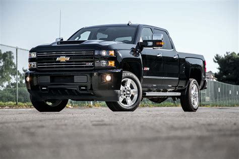 Chevrolet Silverado 2500HD 4WD Z71 LTZ 2017: Primera Prueba - Motor ...