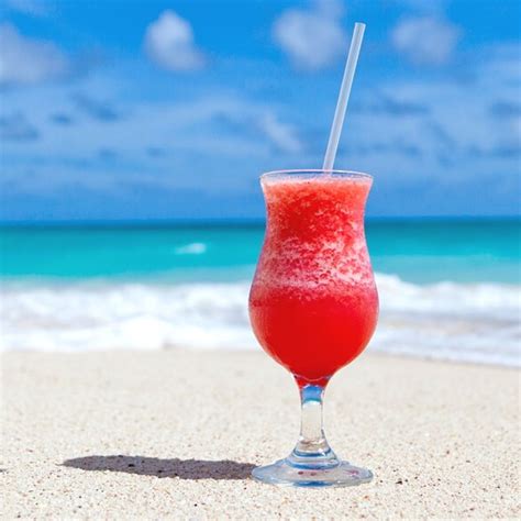 36 Best Beach Drinks to Order at All-Inclusive Resorts (+ Recipes!) - Savored Journeys