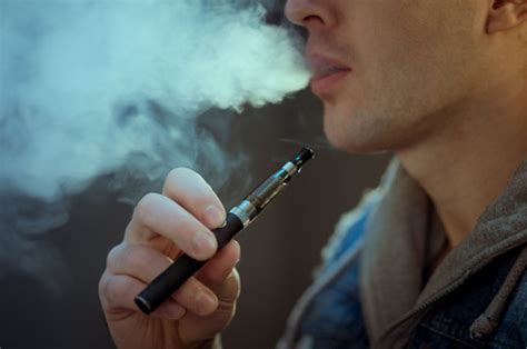 Dangers of vaping: Just 10 puffs on an e-cigarette can have a shocking ...