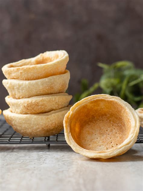 Mini Pie Crust Shells Recipe - Blind Baked The EASY Way - Entirely ...