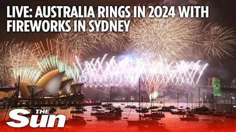 Australia celebrates New Year's Eve with Sydney Harbour fireworks - YouTube