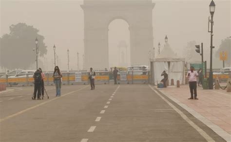 Delhi Air Pollution: Thick Haze Covers Delhi, Schools Shut As Air ...