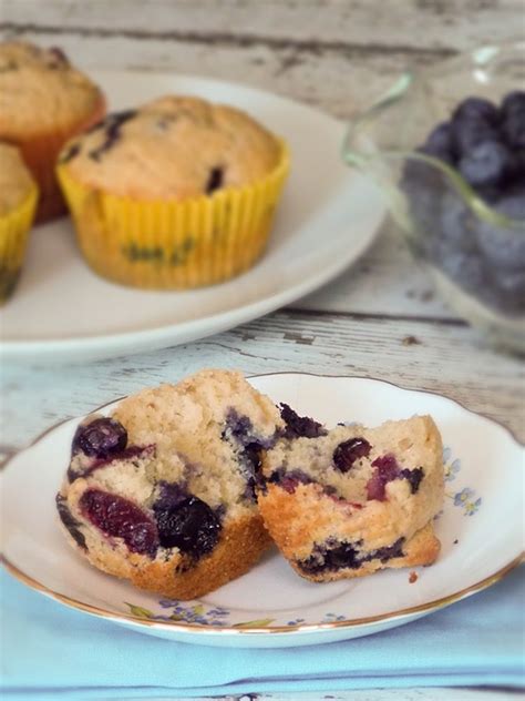 Berry-Cherry Muffins | Cherry muffins, Healthy sweets, Cooked breakfast