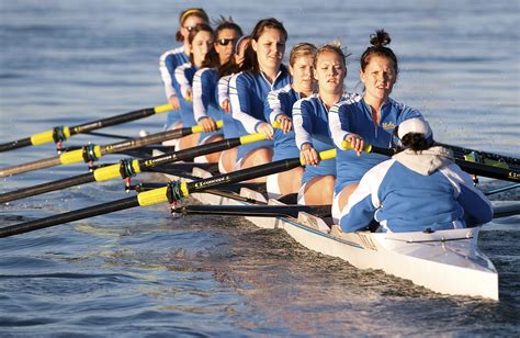 Rowing loses final regatta to USC | Daily Bruin