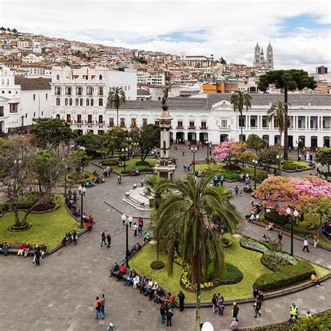 La Plaza Grande – Quito, Ecuador - Atlas Obscura