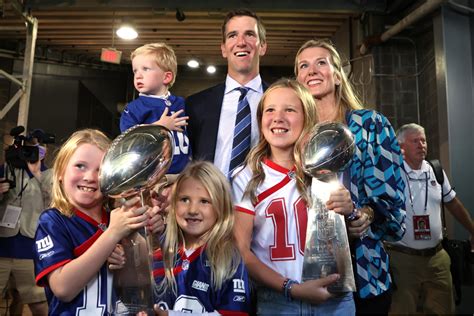 Eli Manning Married His College Sweetheart and Had 4 Kids - FanBuzz