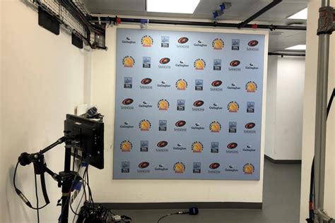 Media Backdrops for Interviews, Press Conferences and more • Amayse