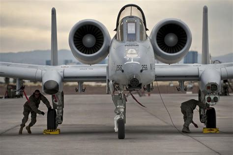 A-10 Thunderbolt II Attack Aircraft - Engineering Channel