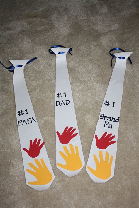 A day in the life of a Robison....: Fathers Day Crafts