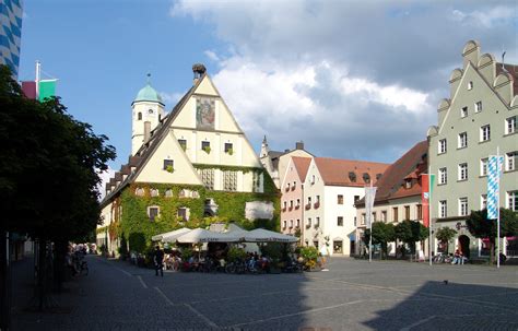 File:Altes Rathaus Weiden 002.jpg - Wikimedia Commons