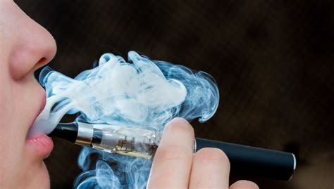 Vape companies and marijuana dispensaries teach about vaping - Top ...