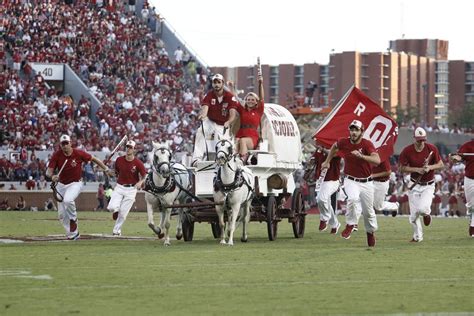 2018 Oklahoma Sooners Countdown to Kickoff | 30 Days! Greg Pruitt ...